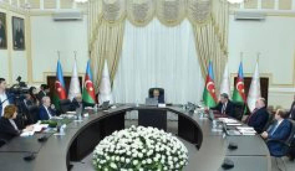 Presented the annual report of the Division of Physical, Mathematical and Technical Sciences